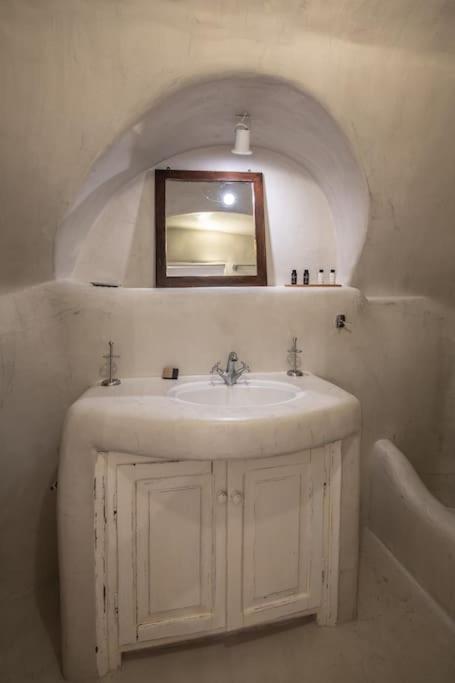 Astrea Suites "Ostria Cave Villa-Outdoor Jacuzzi" أويا المظهر الخارجي الصورة