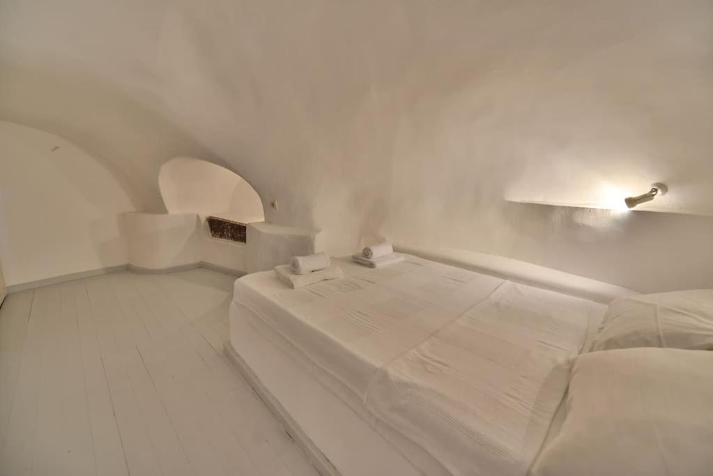 Astrea Suites "Ostria Cave Villa-Outdoor Jacuzzi" أويا المظهر الخارجي الصورة